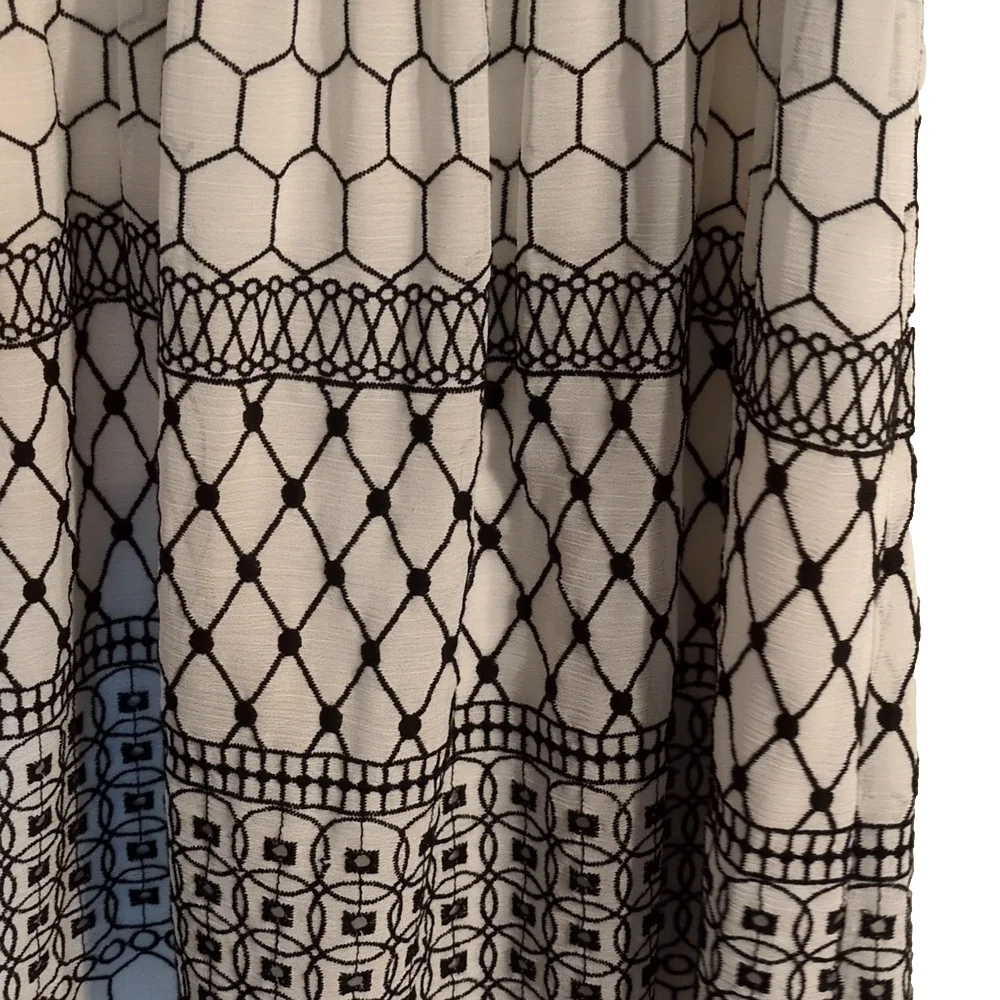 The Gentle Fawn Dress: A Stunning Combination of Elegance and Style - Picture 4 of 16